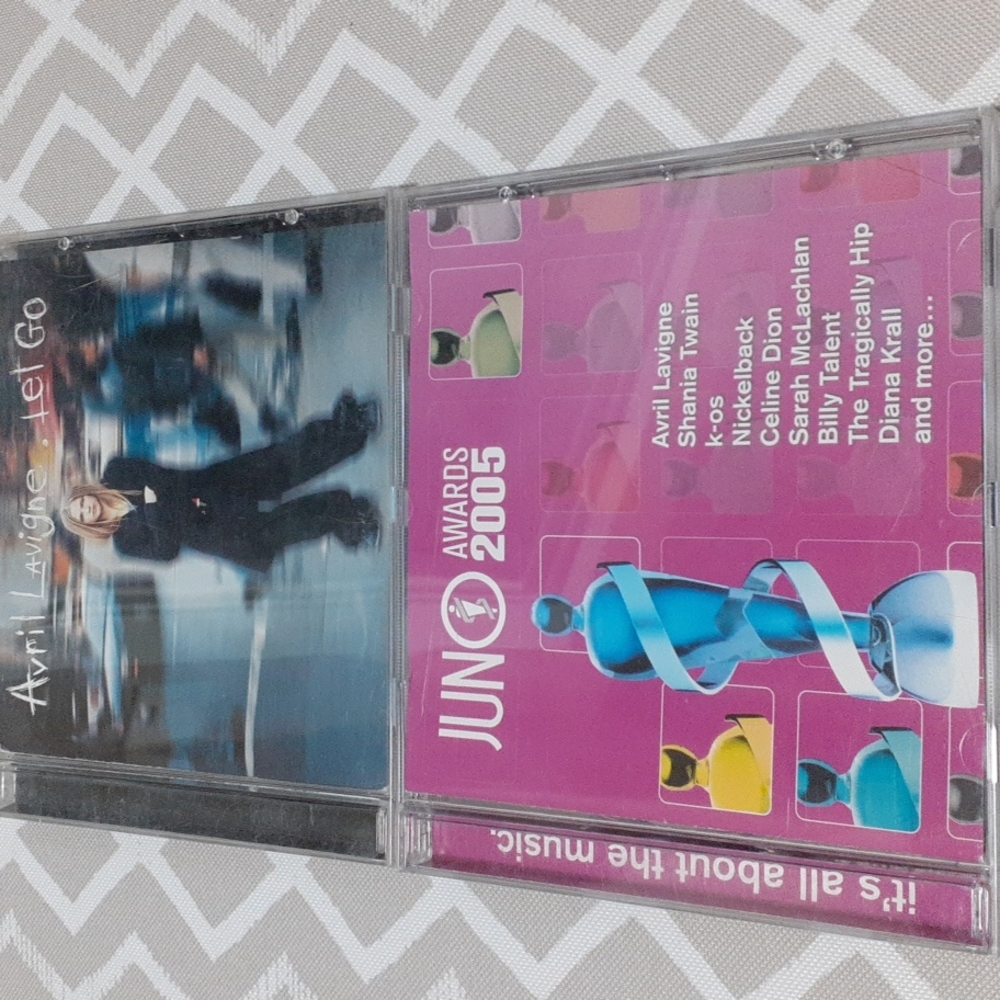 Avril Lavigne & Juno Awards 2005 CDs